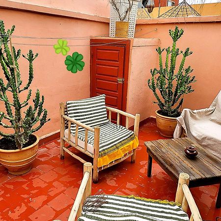 Riad Traditionnel De Charme 3 Chambres Marrakesh Exterior foto